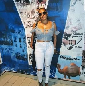 Meet your Posher, Sandra